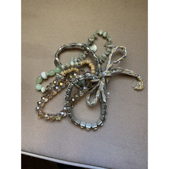 LOFT 5 strand stretch bracelets Beaded Jeweled Black Silver Clear boho Casual - Picture 2 of 3